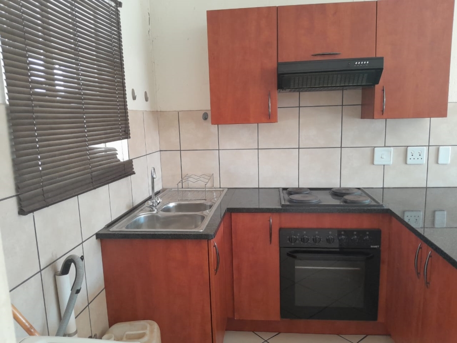 2 Bedroom Property for Sale in Waterval East North West